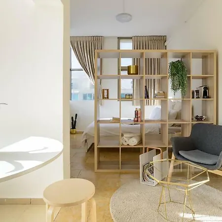 Bright And Spacious Loft By The Sea With Bomb Shelter Tel Aviv Exterior photo
