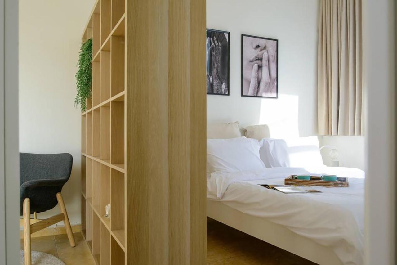 Apartment Bright And Spacious Loft By The Sea With Bomb Shelter *